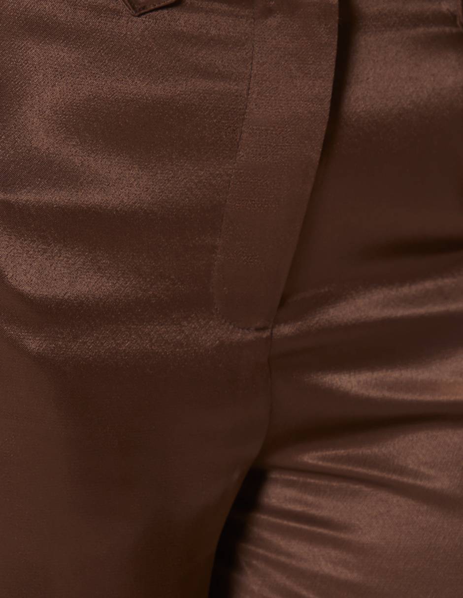 Pantalón relaxed Studio F amplio para mujer