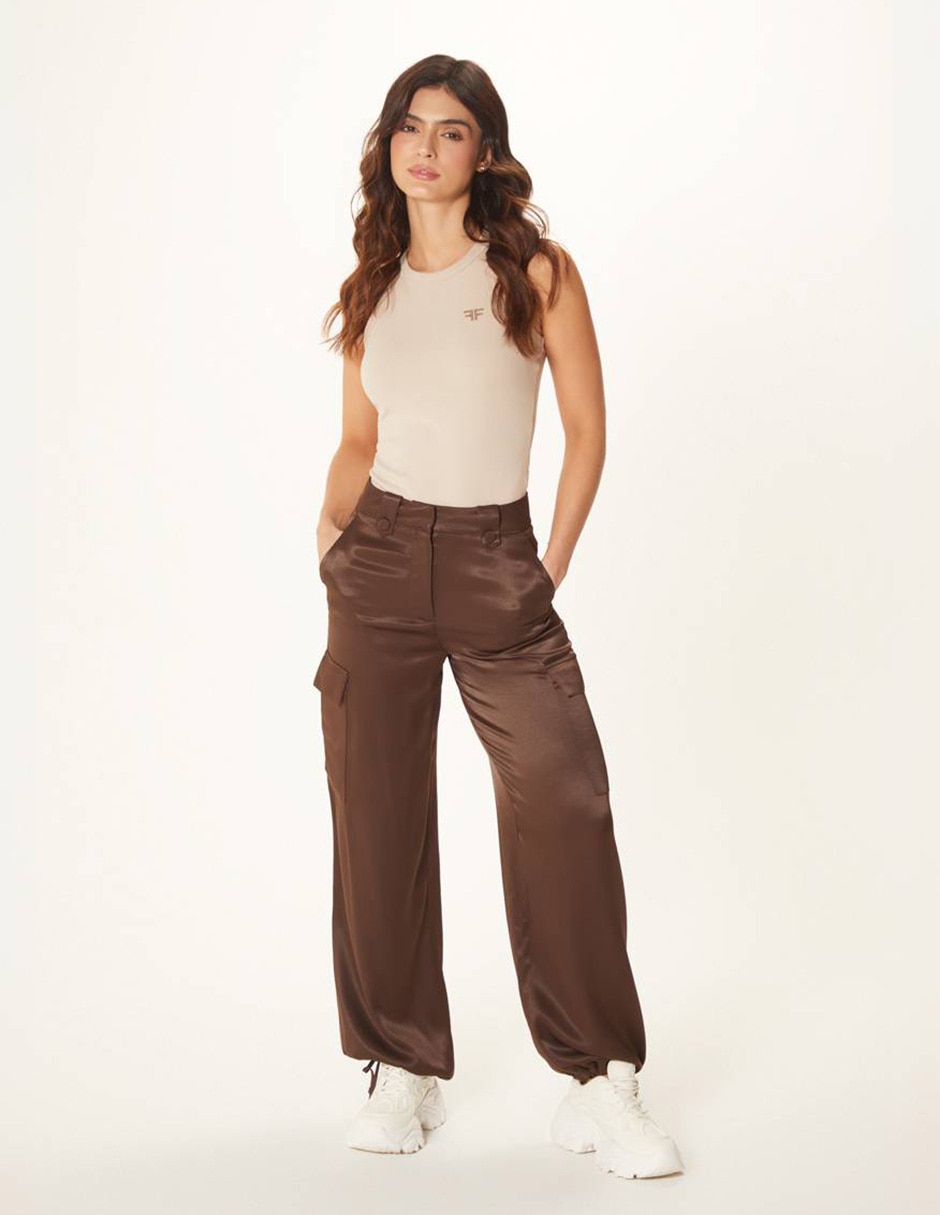 Pantalón relaxed Studio F amplio para mujer