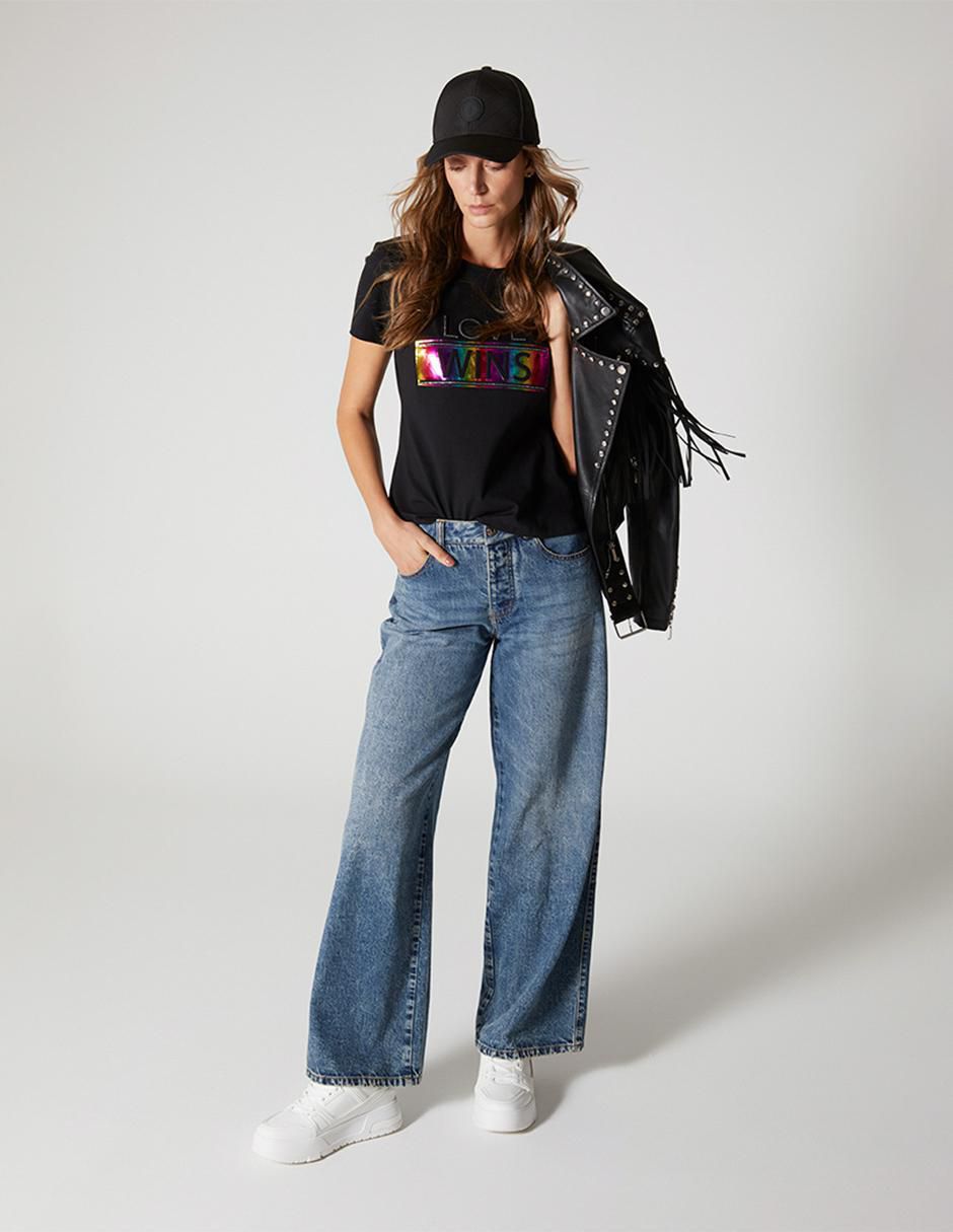 Playera manga corta Pride cuello redondo mujer
