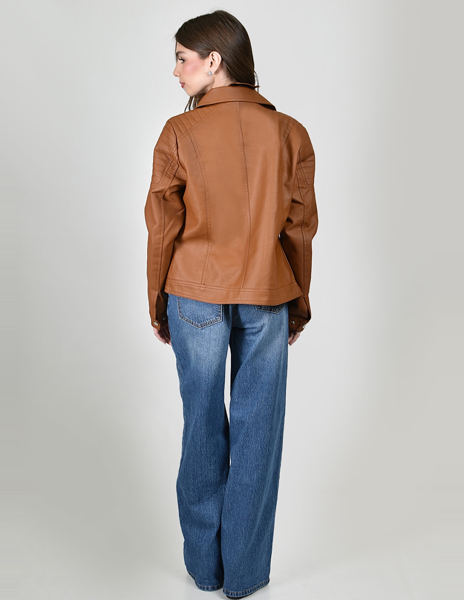 Chamarra impermeable para mujer 5