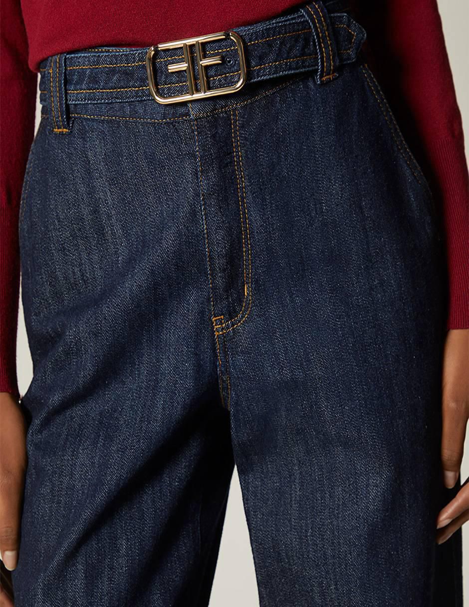 Jeans relajado raw denim para mujer
