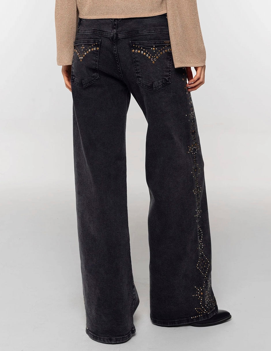 Jeans relaxed acampanadopara mujer 5