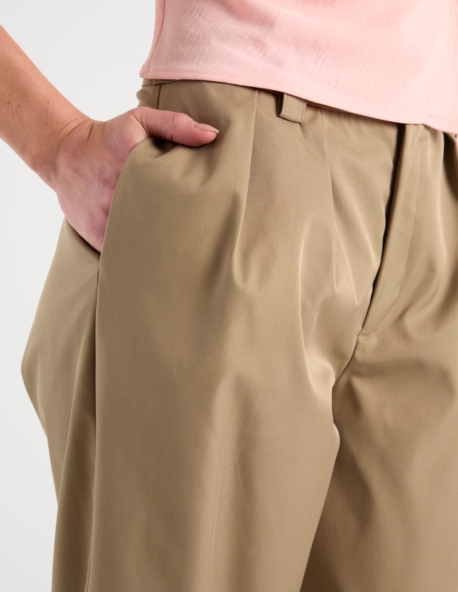 Pantalón capri relajado para mujer 8