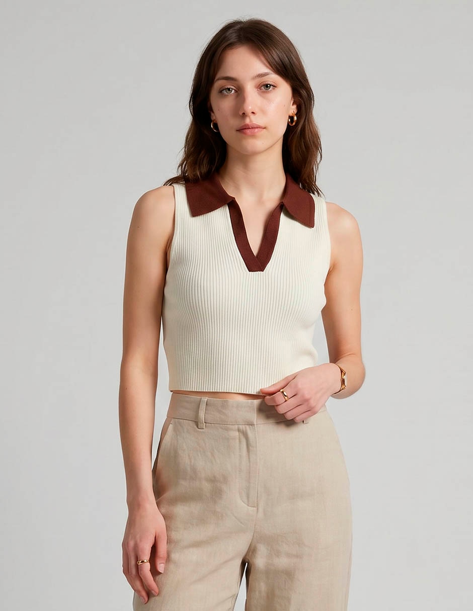 Top cuello polo escote v