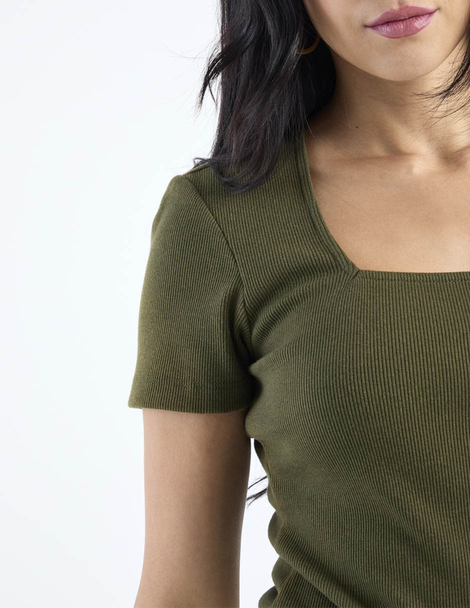 Playera manga corta Petite Studio cuello cuadrado para mujer