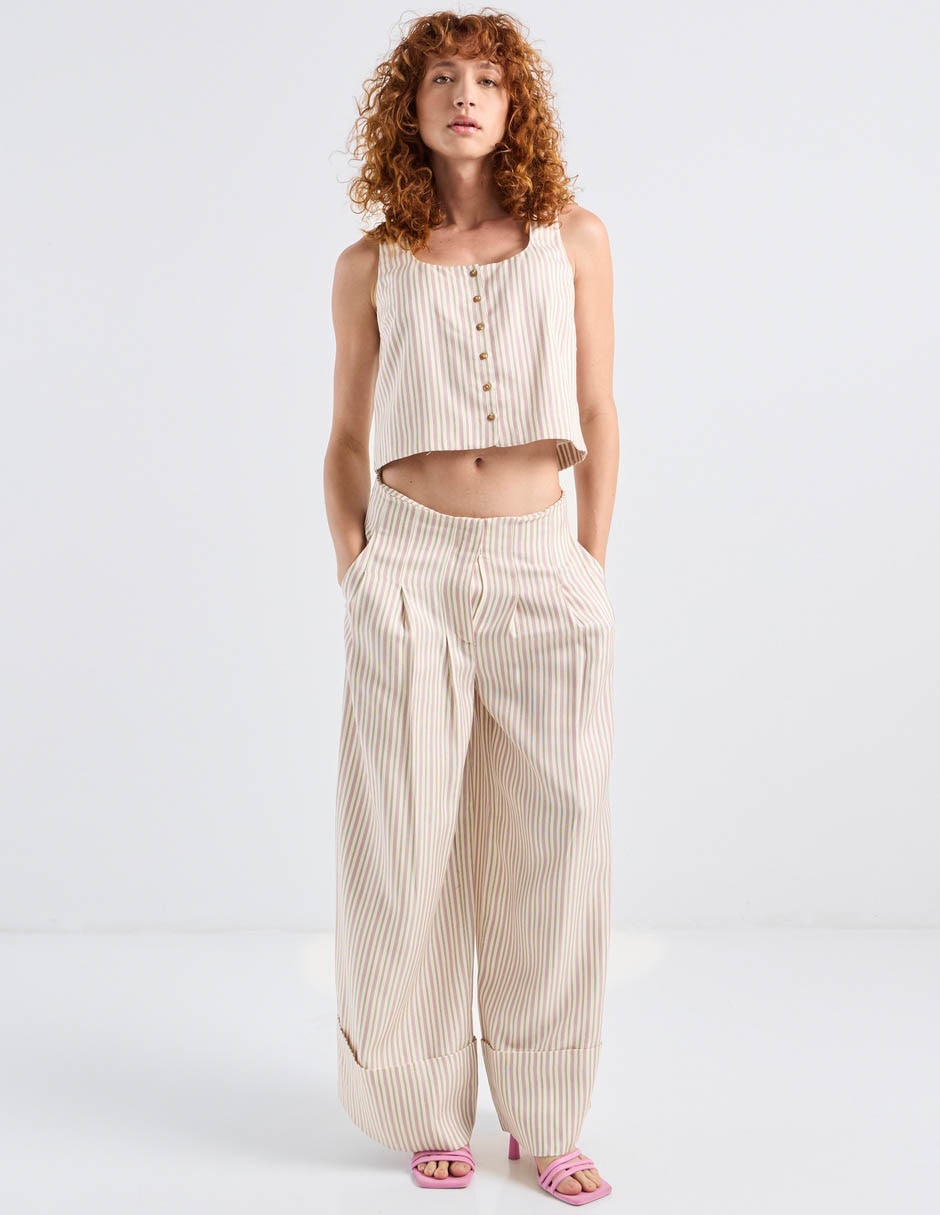Top Petite Studio cuello cuadrado