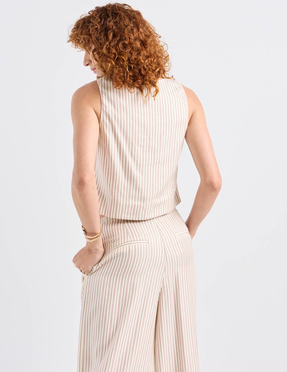 Top Petite Studio cuello cuadrado