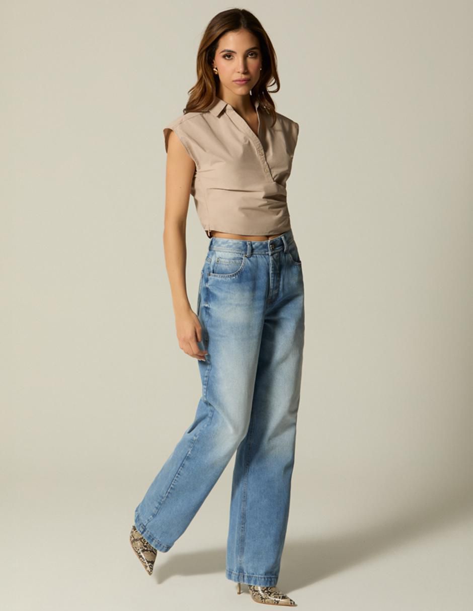 Top cuello camisero escote v