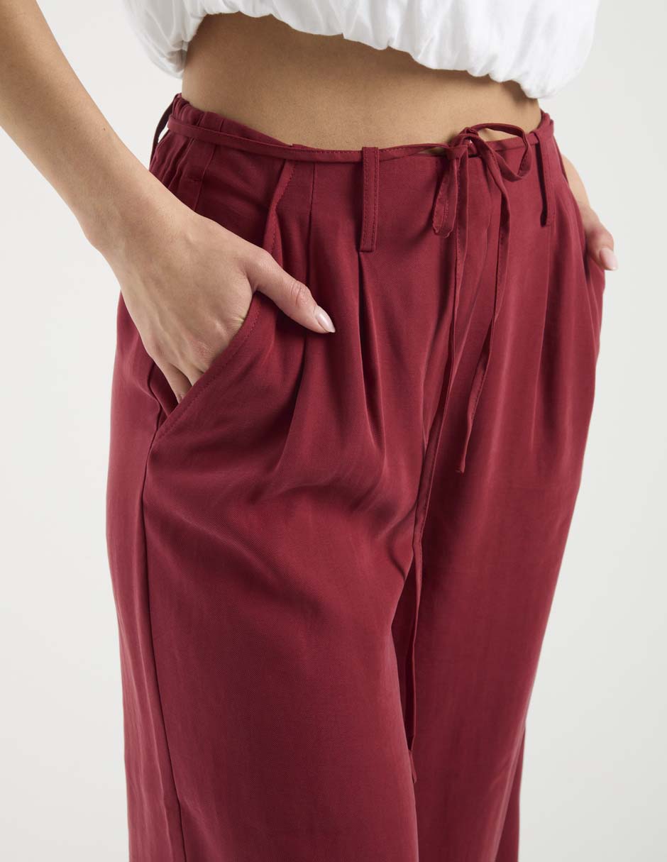 Pantalón relaxed amplio para mujer 10