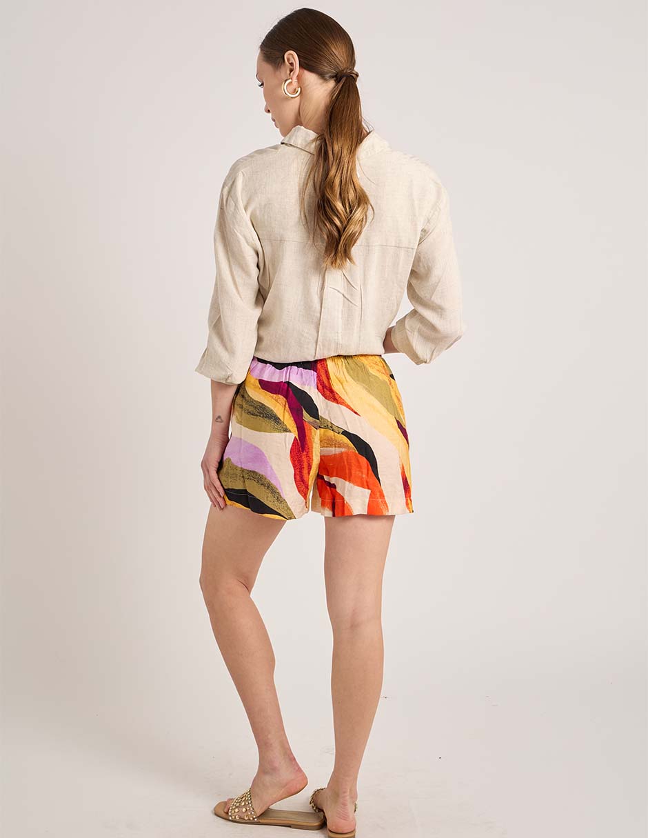 Short sin pinzas mujer 4