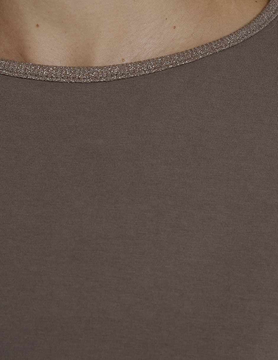 Playera manga corta cuello redondo para mujer 6