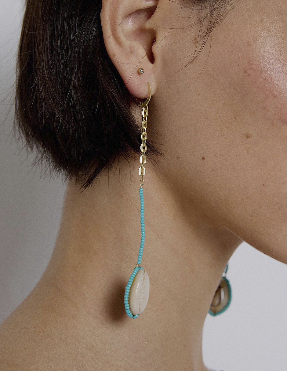 Aretes de concha con acabado mate 5