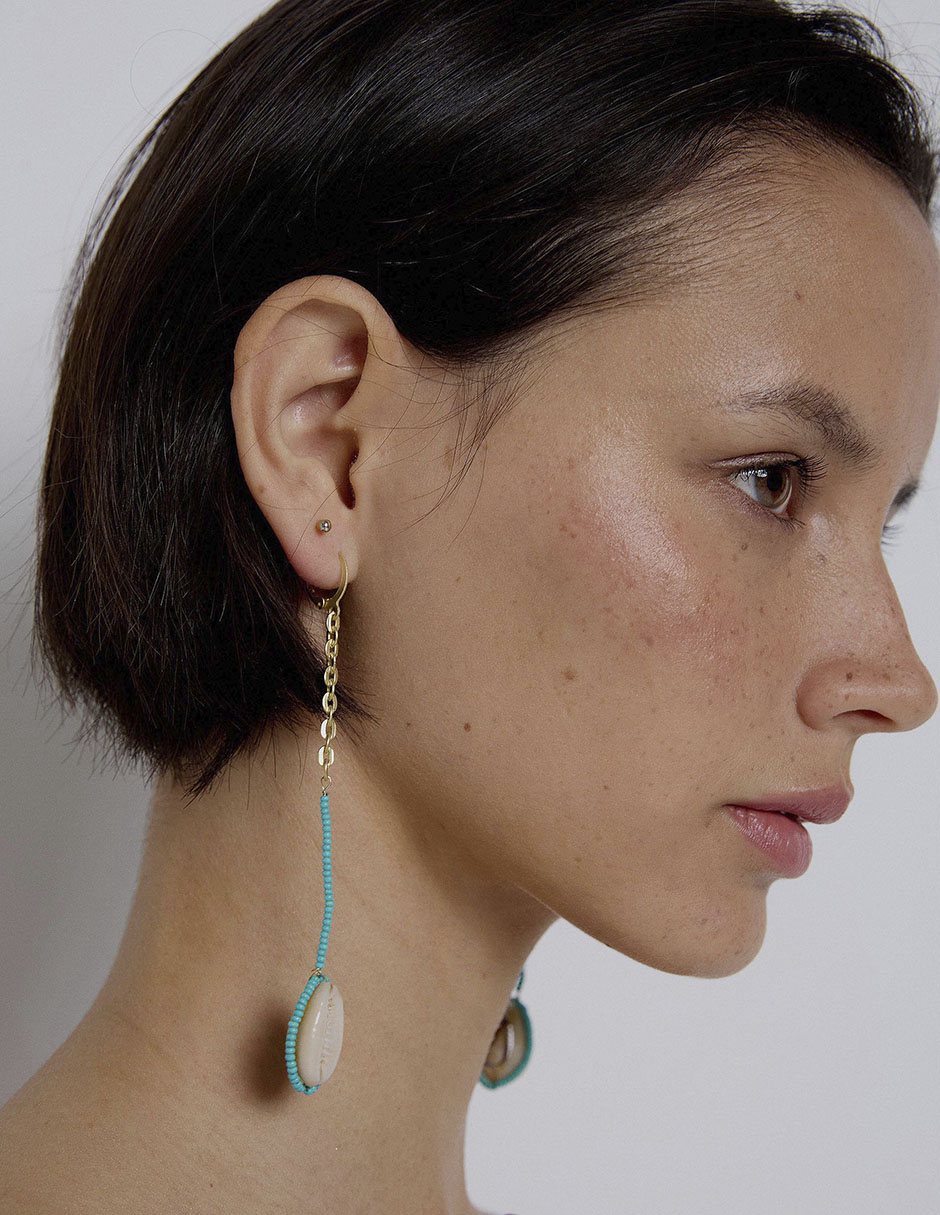 Aretes de concha con acabado mate 6