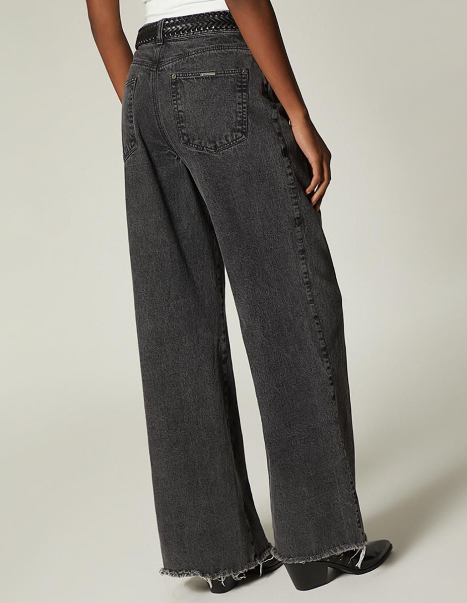 Jeans acampanado black denim western para mujer
