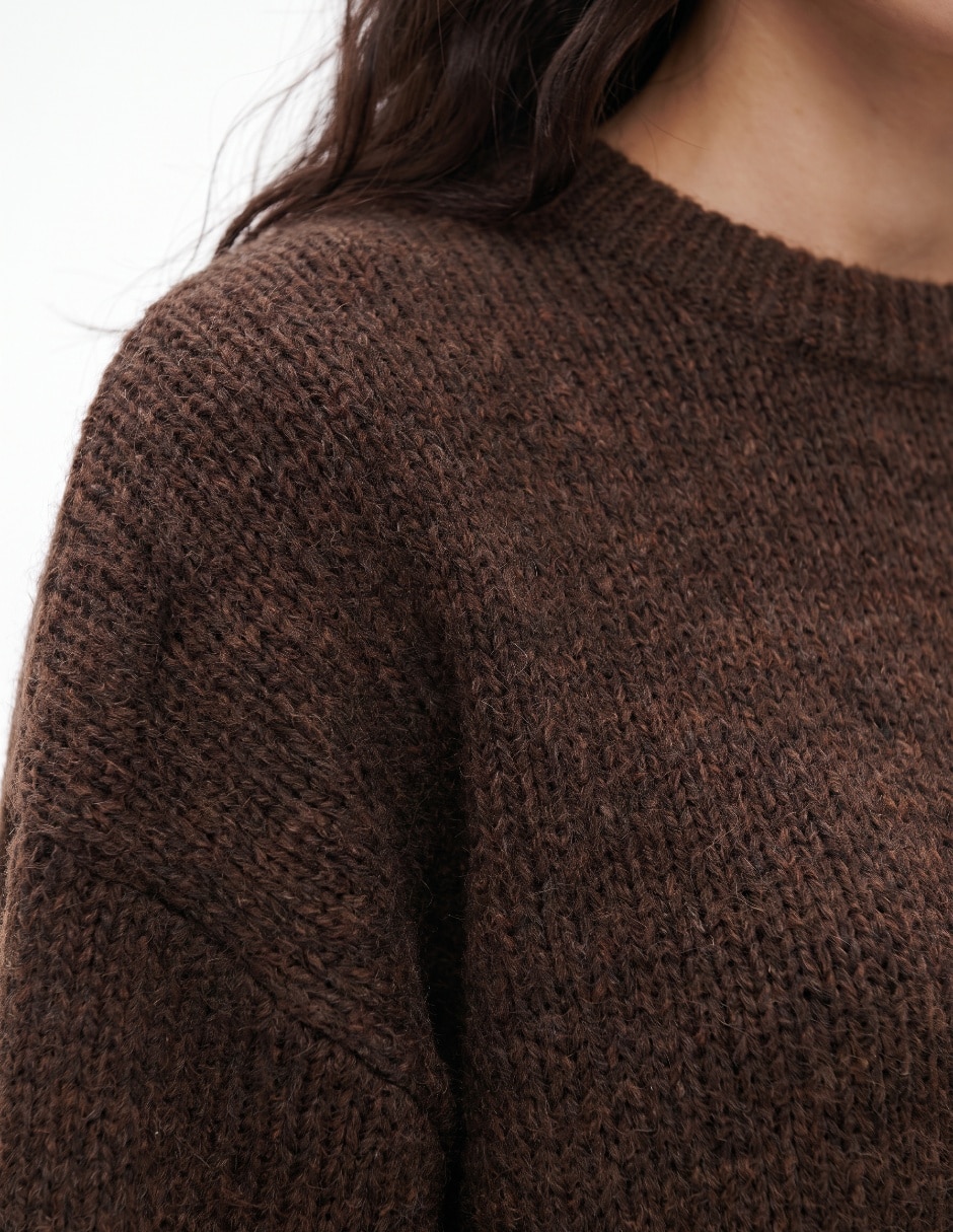 Suéter cuello redondo para mujer 4