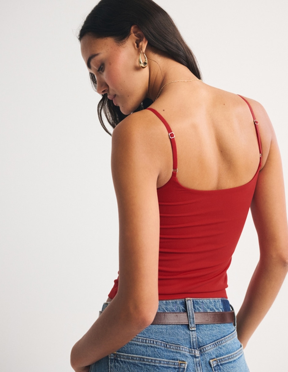 Top cuello cuadrado escote cuadrado tirante ajustable 8
