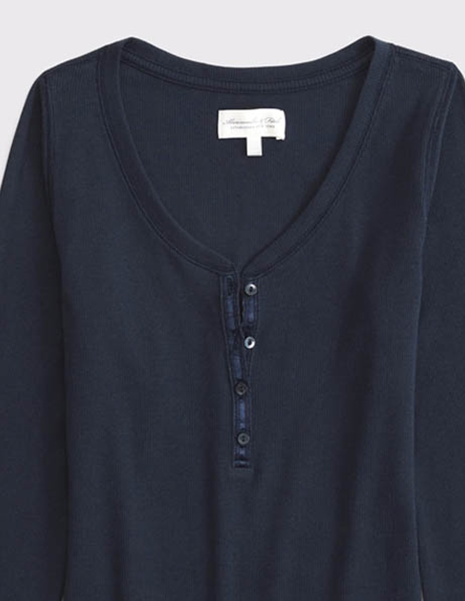 Playera manga larga cuello redondo mujer 7