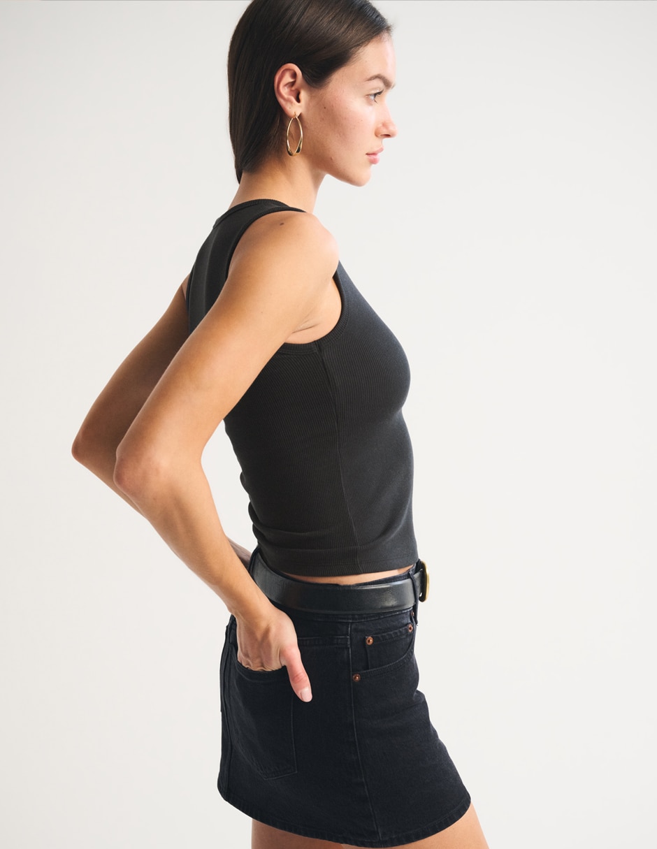 Top cuello redondo escote redondo tirante sin tirantes 3