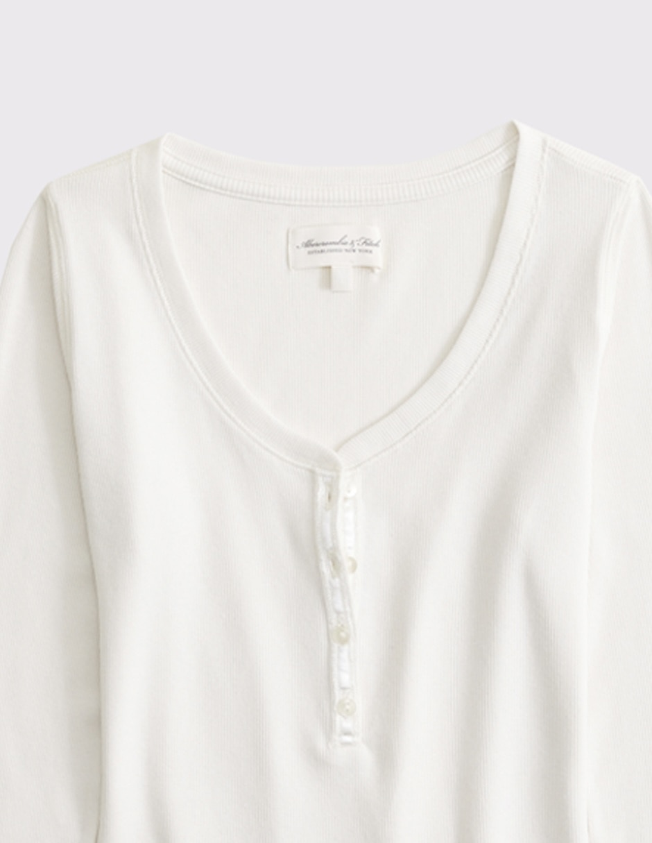 Playera manga Larga SP26 cuello Redondo para mujer 6
