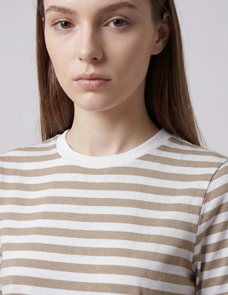 Playera manga corta cuello redondo para mujer 3