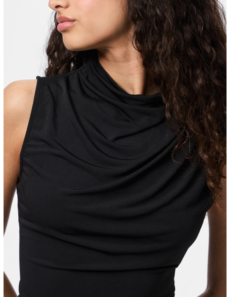 Playera cuello drapeado para mujer 3