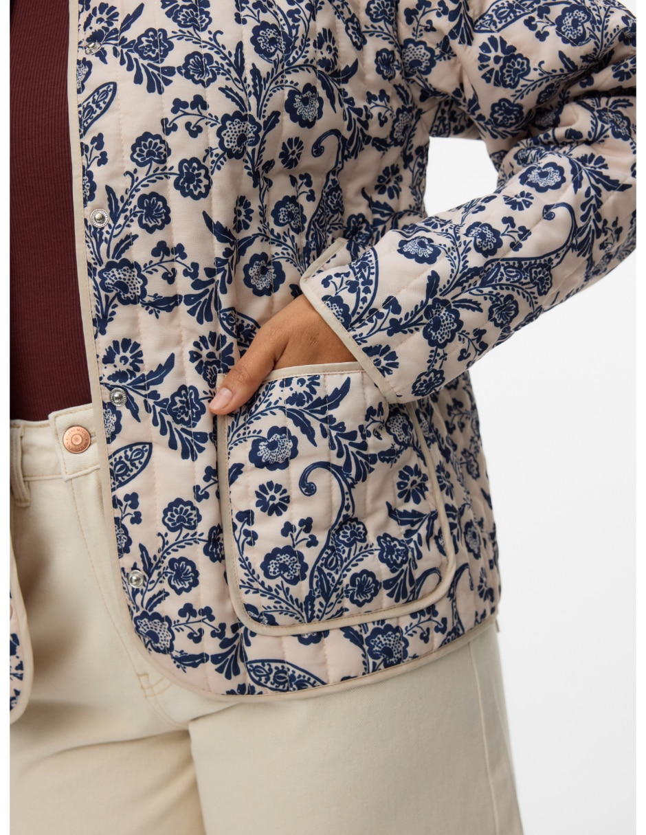 Chamarra acolchada para mujer 3