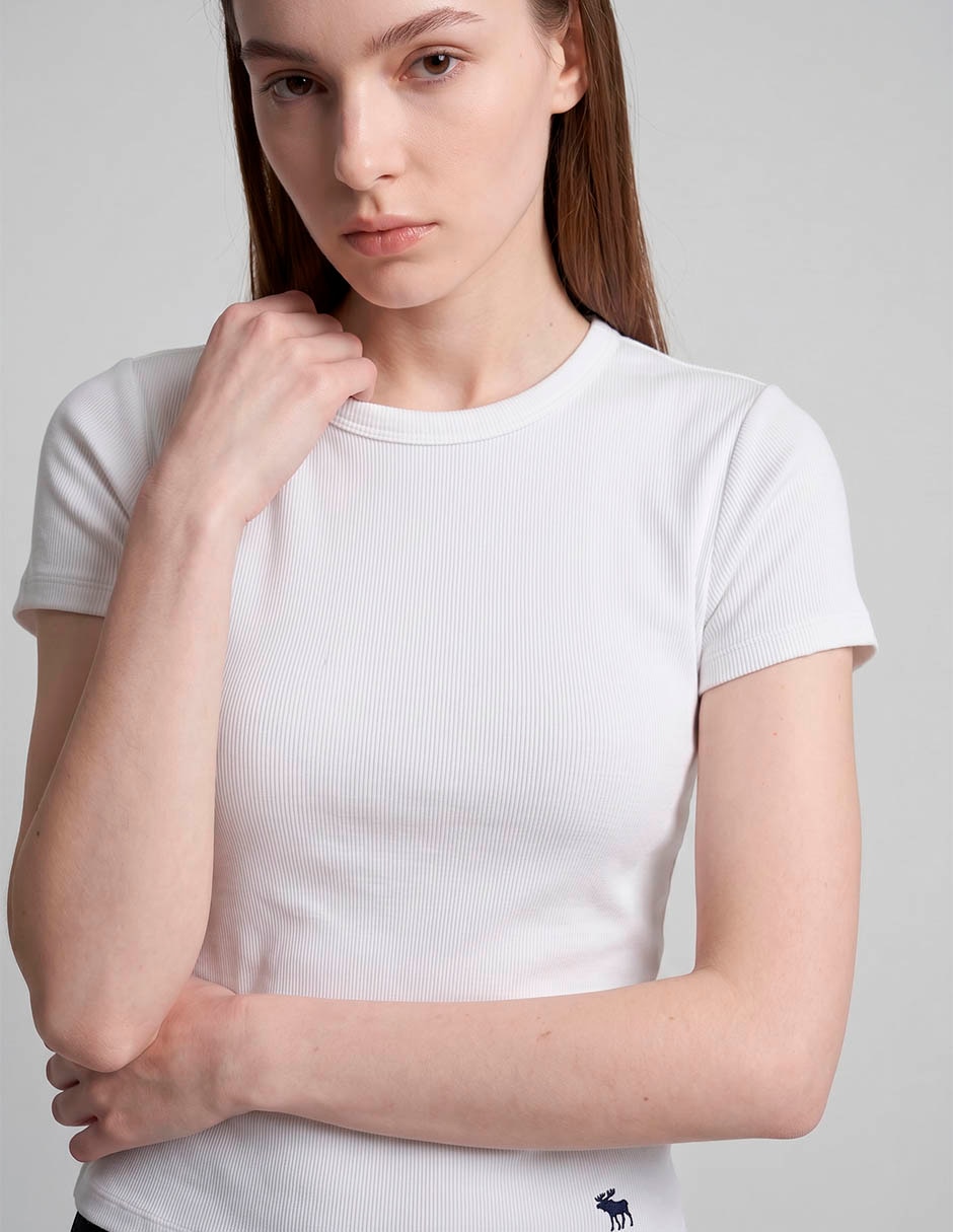 Playera manga corta cuello redondo para mujer