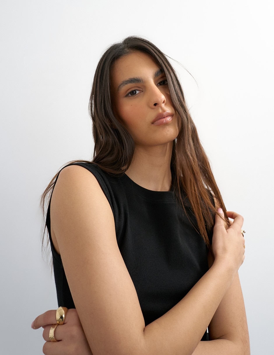 Top cuello redondo tirante ancho 2