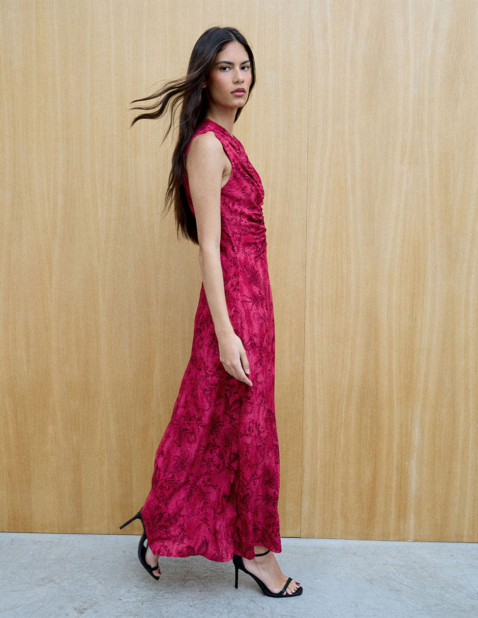 Vestido largo de fiesta escote con cuello 4