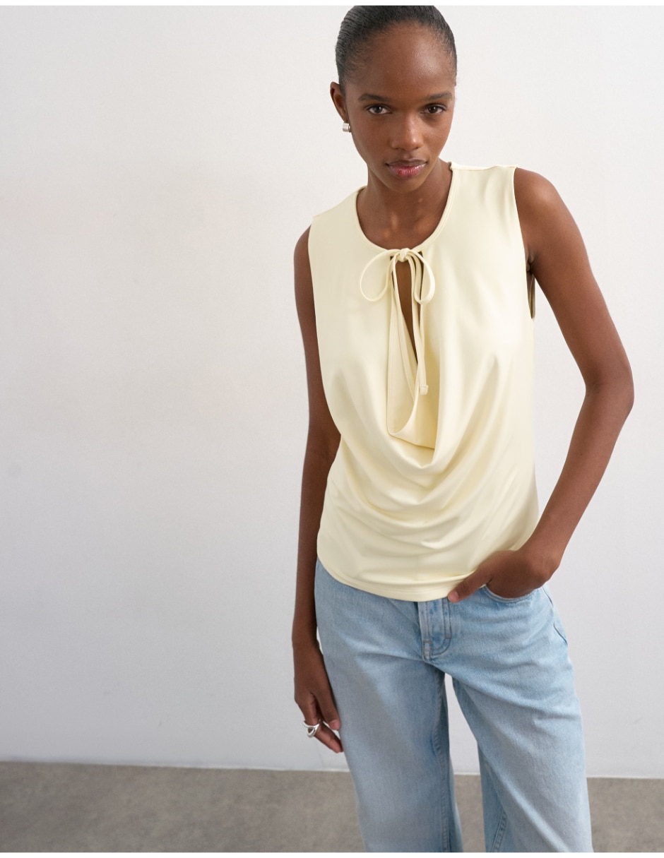 Playera sin manga 31001769 cuello con amarre para mujer