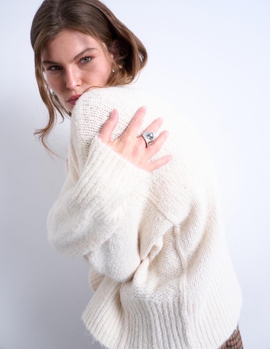 Suéter cuello redondo para mujer 3