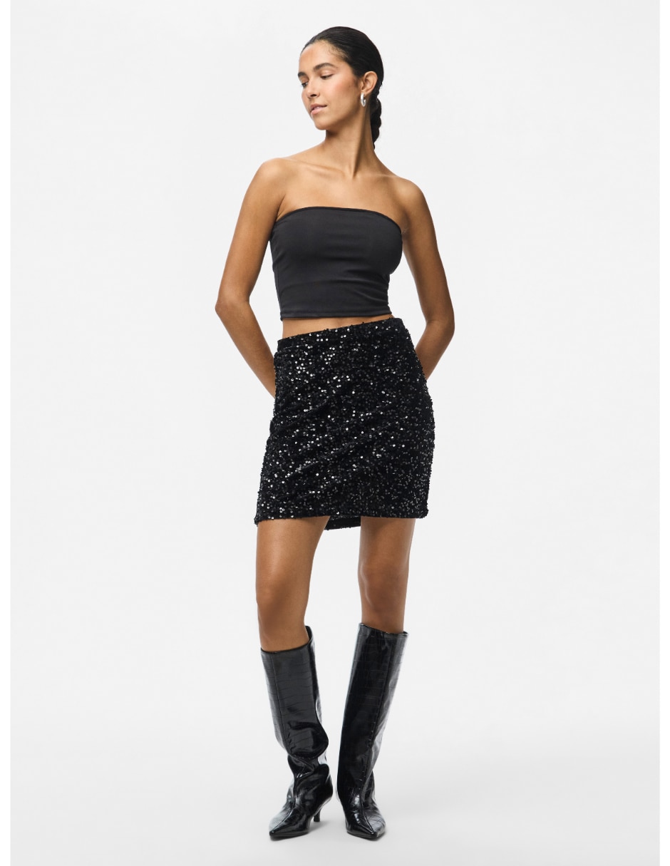 Falda mini a la cadera 3