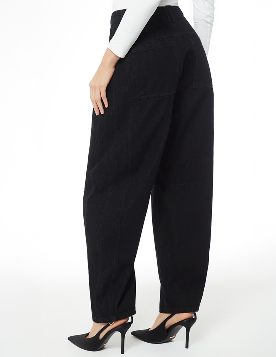 Jeans relaxed barrel para mujer 4