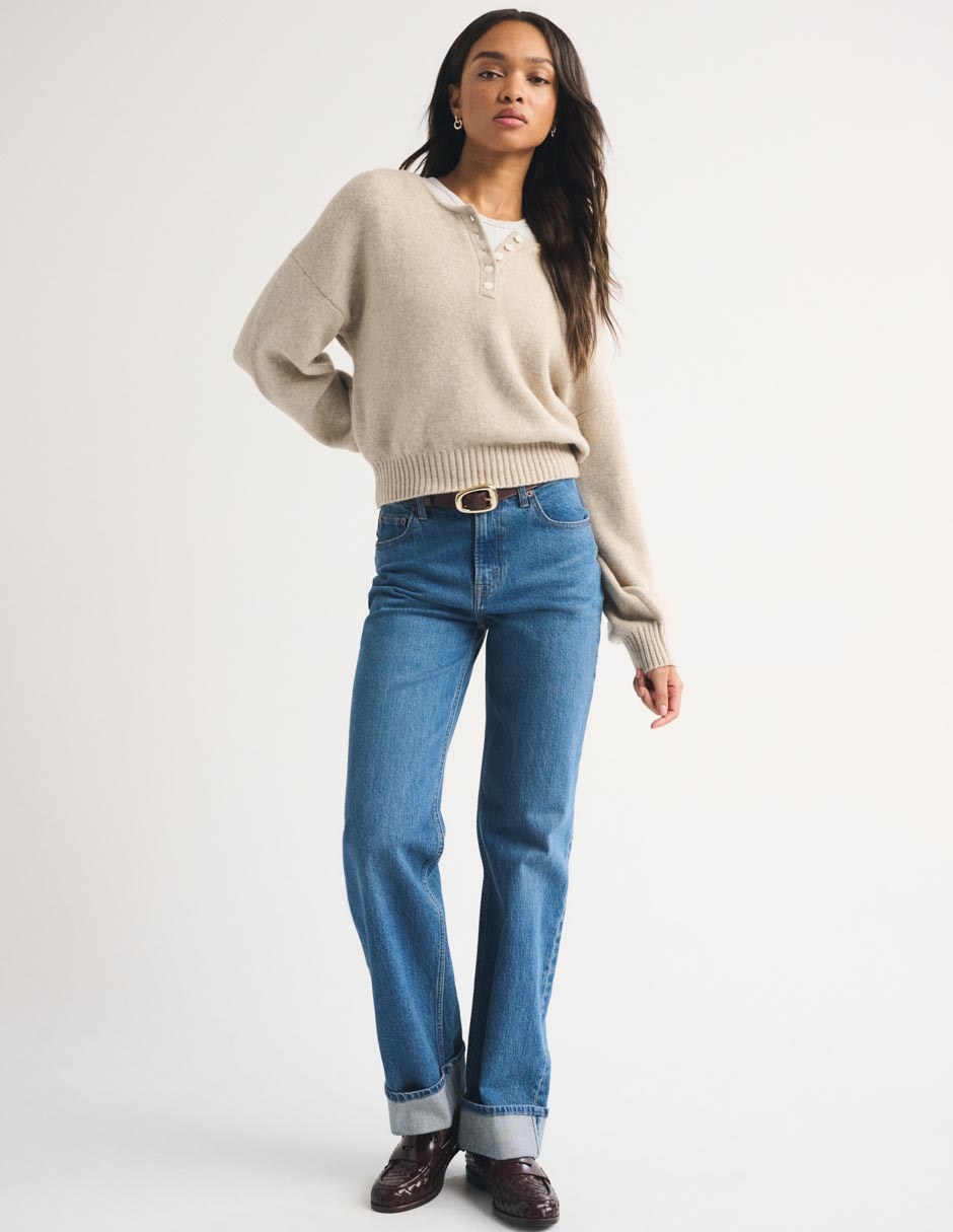 Suéter cuello henley para mujer 9
