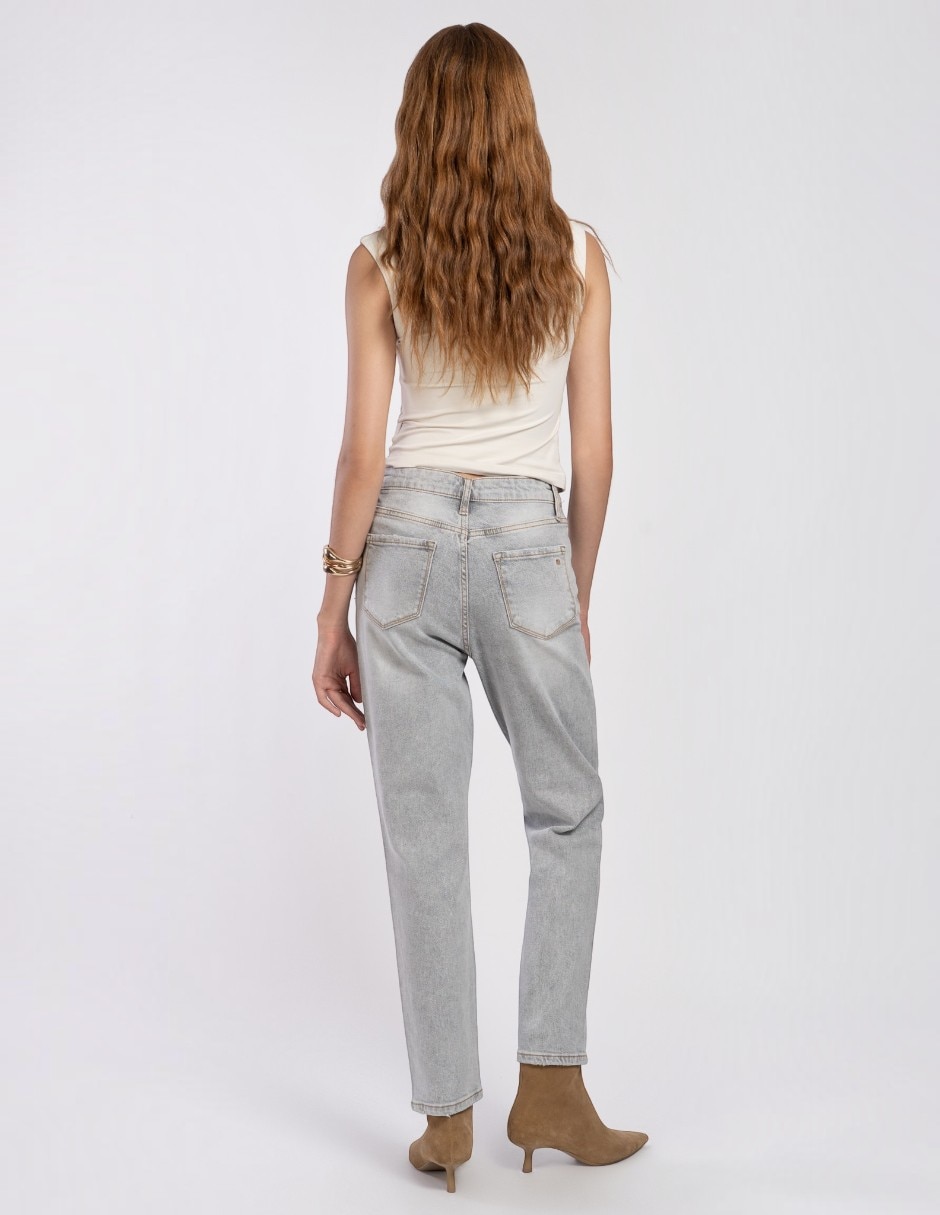 Jeans regular wide leg para mujer 4